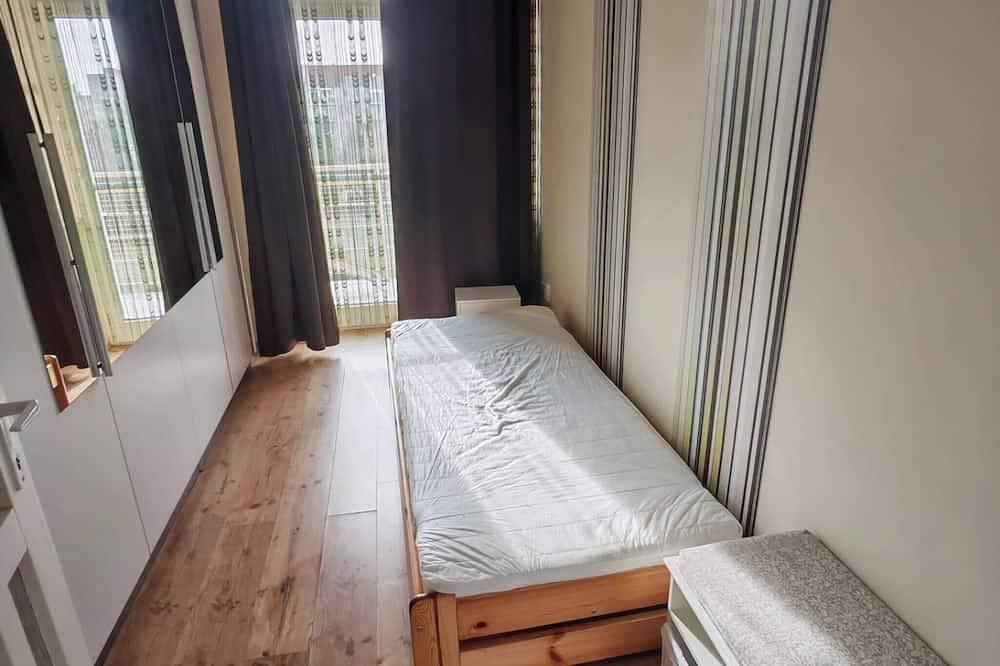 Ganze Wohnung, Domby Apartment mit Balkon in Ketschkemet, Kecskeméti járás