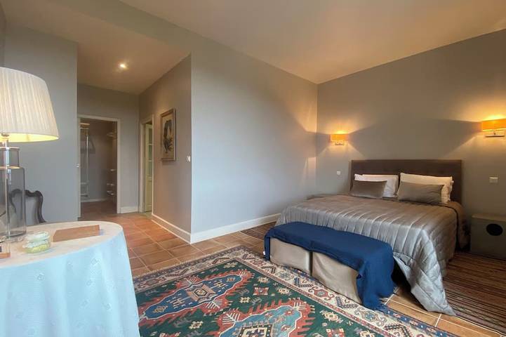 Location de vacances pour 14 personnes, avec jardin à Cruzy - 2