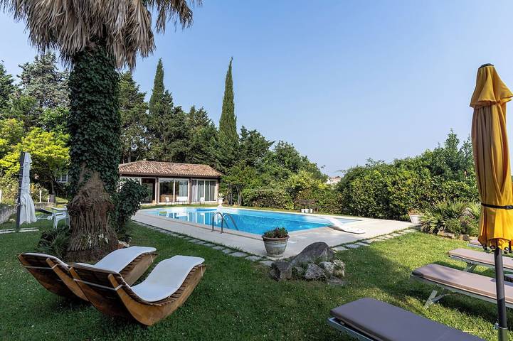 Ferienwohnung für 2 Personen, mit Pool und Garten sowie Terrasse - 1