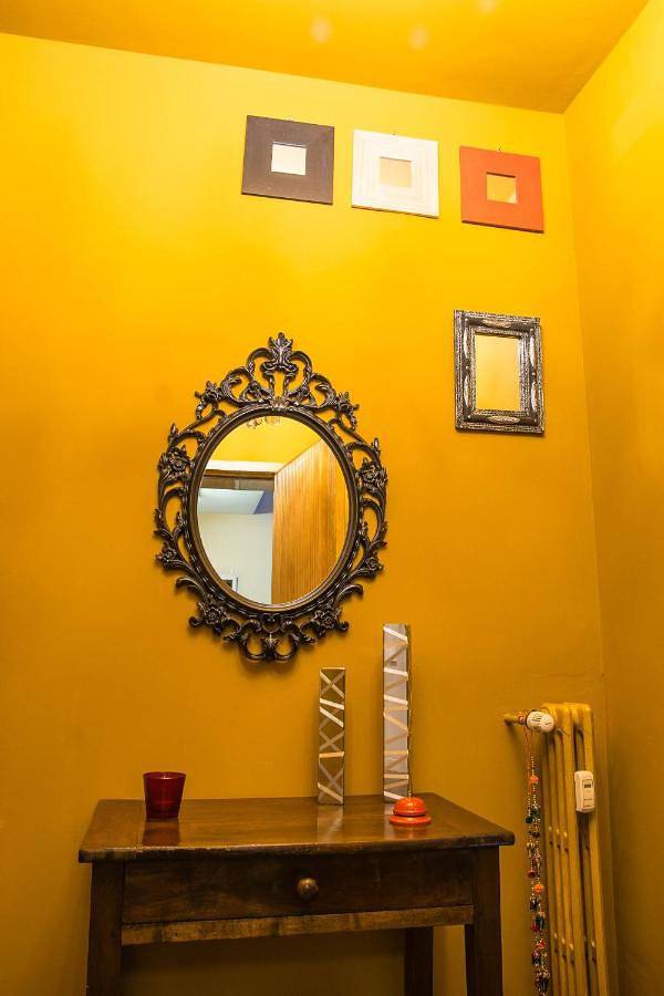 Gîte pour 2 personnes, avec balcon et vue à Ivrea (Italie)