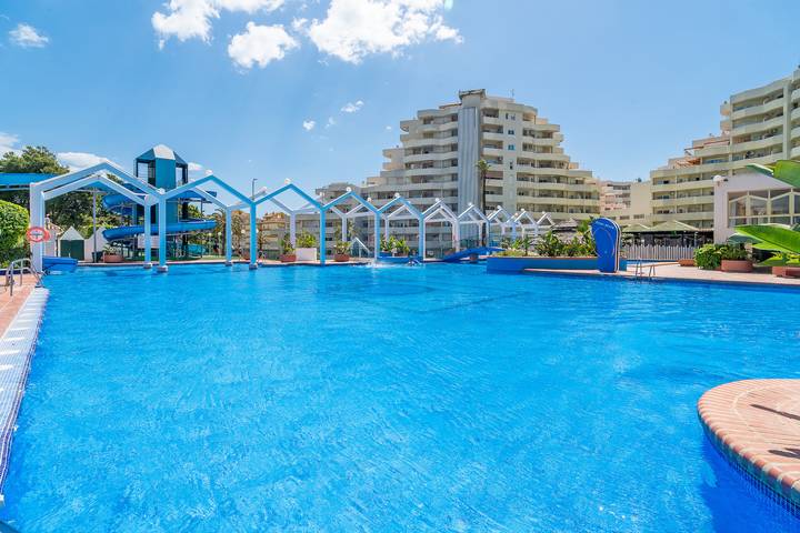 Gîte pour 2 personnes, avec balcon ainsi que jardin et jacuzzi, adapté aux familles à Benalmádena - 3