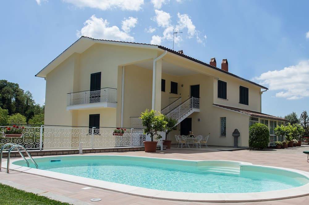 Latium, Viterbo, Ferienhaus mit Pool und Klimaanlage in 1 km. vom historischen Zentrum entfernt in Viterbo, Viterbo Provinz