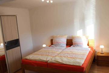 Cottage für 2 Personen, mit Garten und Terrasse in Leer