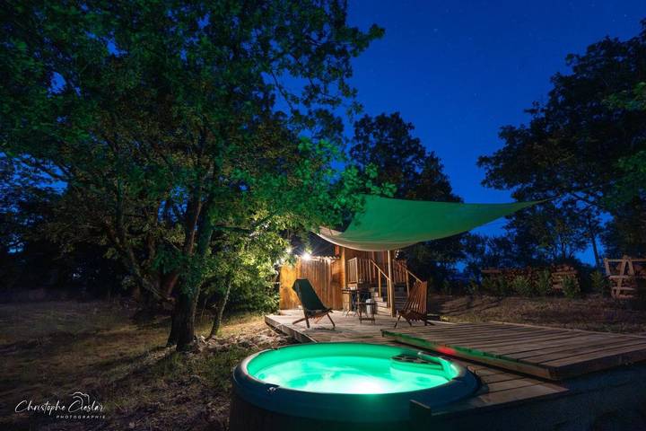Gîte pour 2 personnes, avec jacuzzi ainsi que balcon et jardin à Carnac-Rouffiac - 3