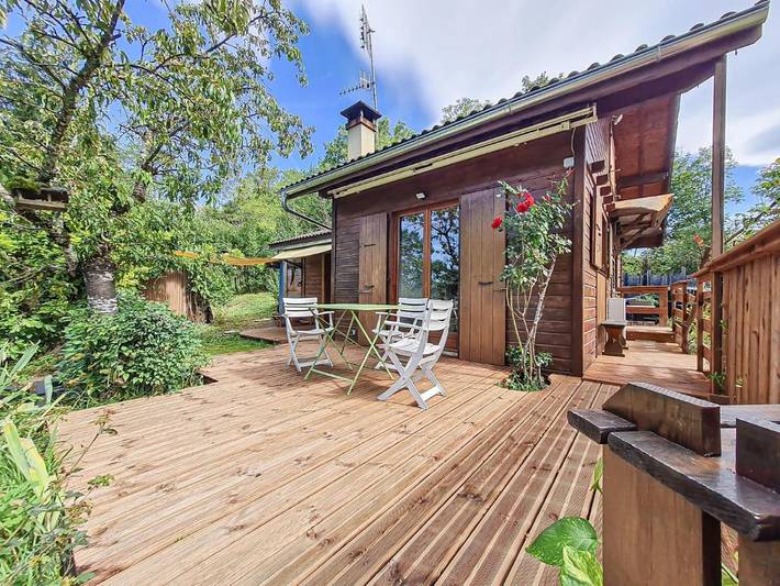 Chalet pour 4 personnes, avec Terrasse et Jardin