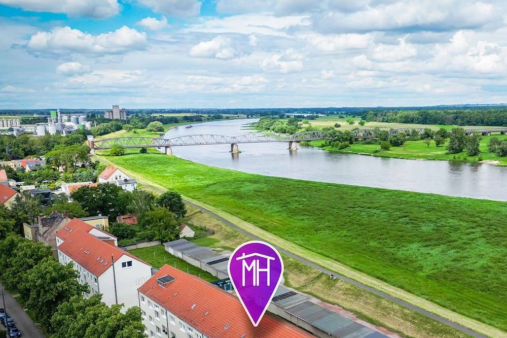 Ganze Wohnung, Barby-Apartment mit Elbblick und Balkon am Elbe-Saale-Radweg-1 Hund willkommen in Barby, Elbe-Börde-Heide