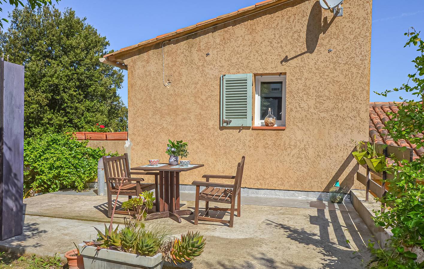 Apartment mit Meerblick, WLAN und Terrasse, 2,5 km von Plage Caruchettu entfernt in Monticello, Calvi und Umgebung