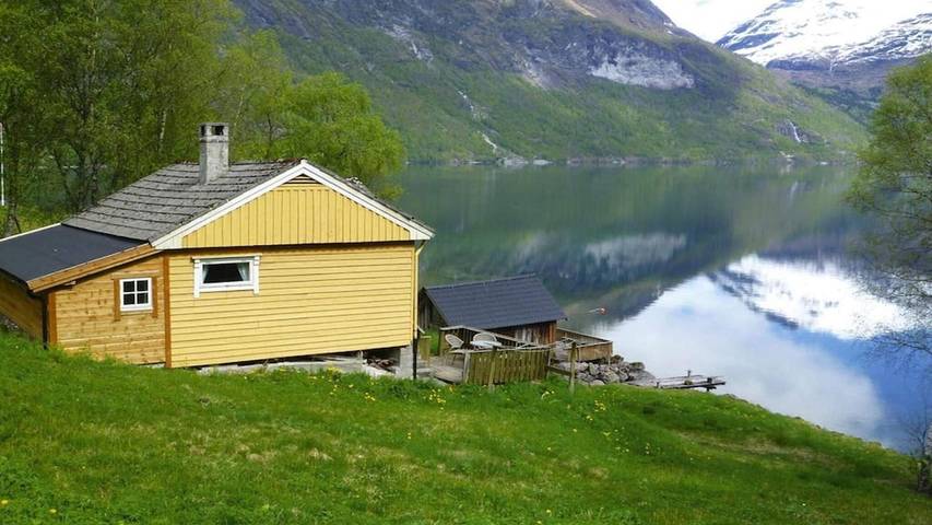 Hus för 3 Personer, med utsikt i Stryn