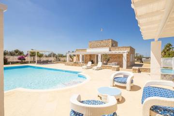 Maison De Vacances pour 8 Personnes dans Capilungo, Golfe de Tarente, Photo 2