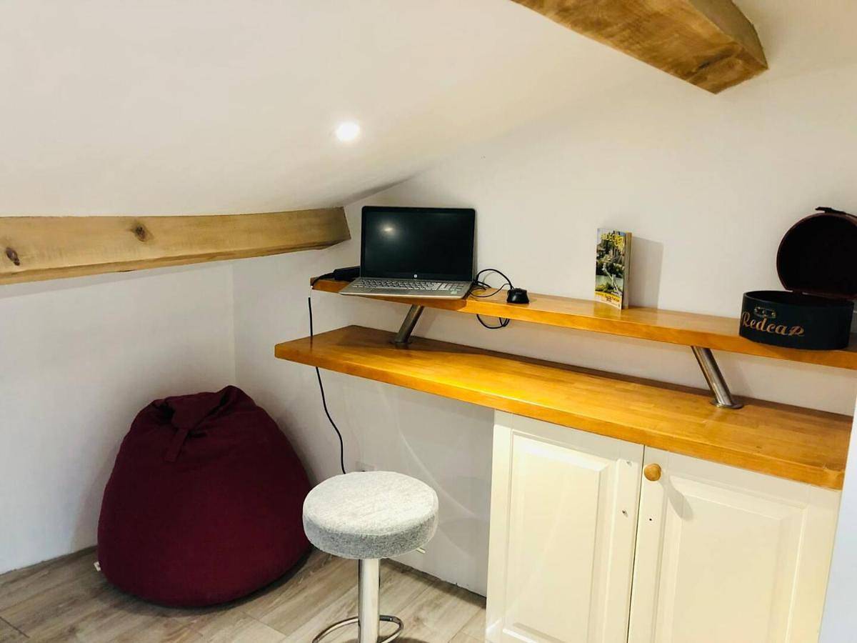 Appartement entier, Le Refuge Ardéchois in Pont-de-Labeaume, Parc naturel régional des Monts d'Ardèche