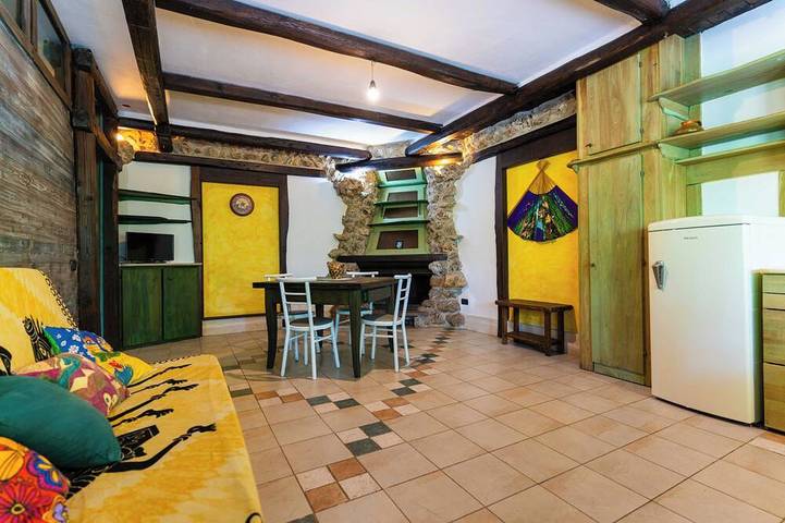 Hotel für 6 Personen, mit Garten