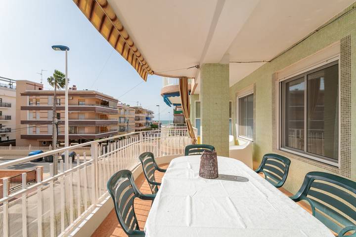 Ferienwohnung für 6 Personen, mit Balkon und Garten in Santa Pola