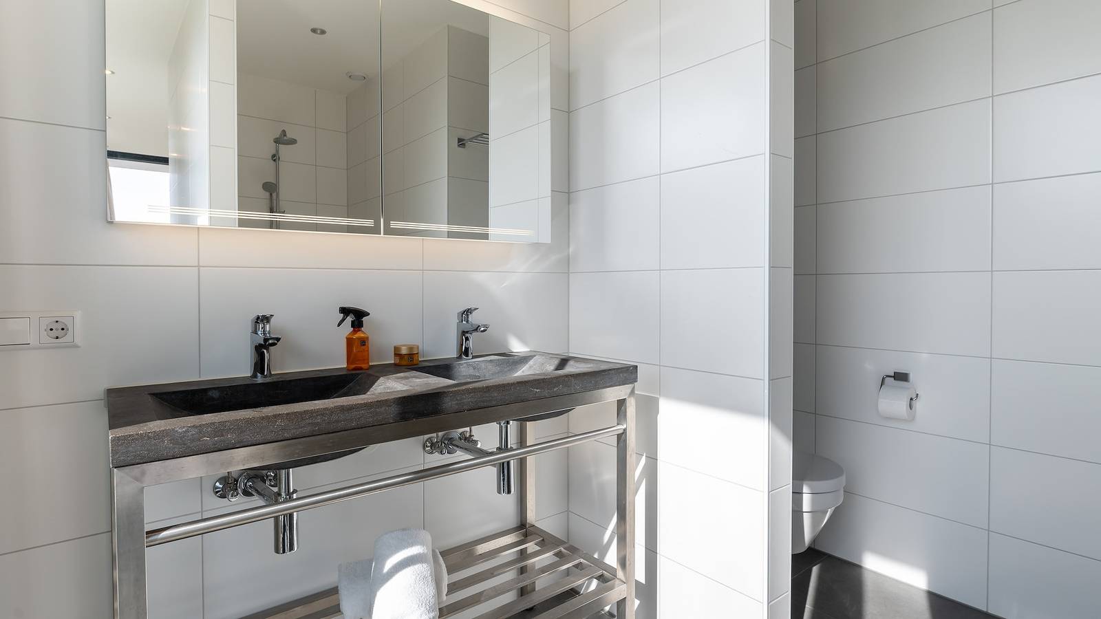 Dormio Harbour Village — Watervilla 6 in Arnemuiden, Walcheren