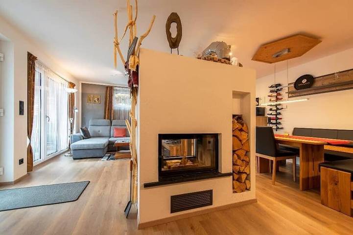 Ferienwohnung für 2 Personen, mit Garten und Whirlpool sowie Sauna und Balkon
