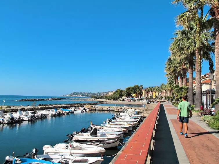 Ganze Wohnung, 2 Zimmer 4 Personen in Riva Ligure, Riviera di Ponente
