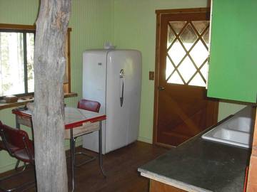 Log Cabin for 6 Guests in Arizona, USA, Picture 2