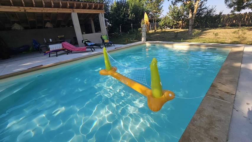 Gîte pour 10 personnes, avec piscine et terrasse ainsi que jardin et sauna à Saint-Félix-Lauragais - 3