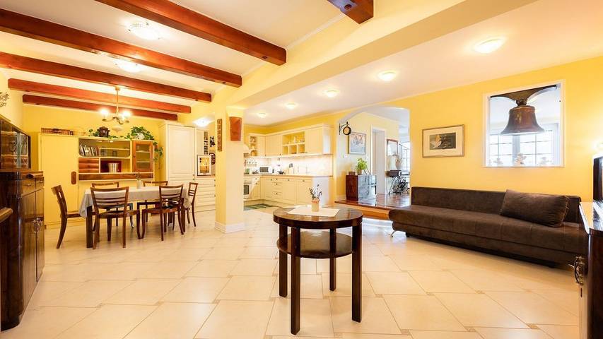 Villa for 6 people, with balcony and garden in Slovenia