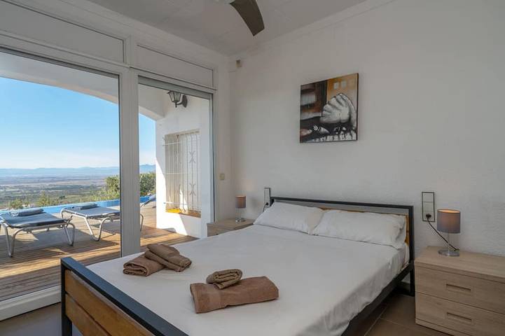 Casa Blanca - Villa exclusiva con piscina infinita, vistas panorámicas in El Mas Fumats, Roses