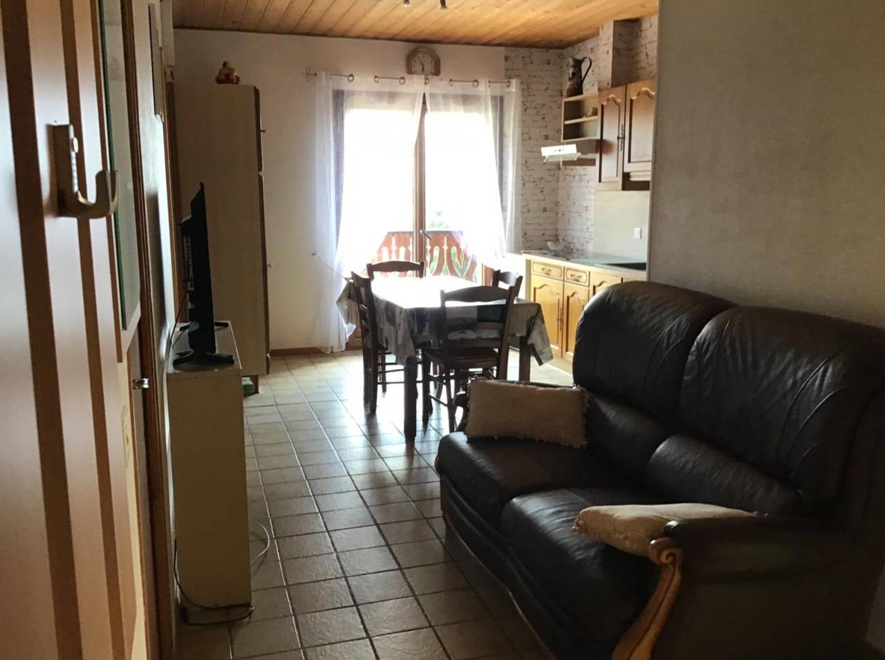 Chalet 'Gîte Chevenoz' avec vue sur montagne, terrasse privée et jardin privé in Chevenoz, Région de Thonon-les-Bains