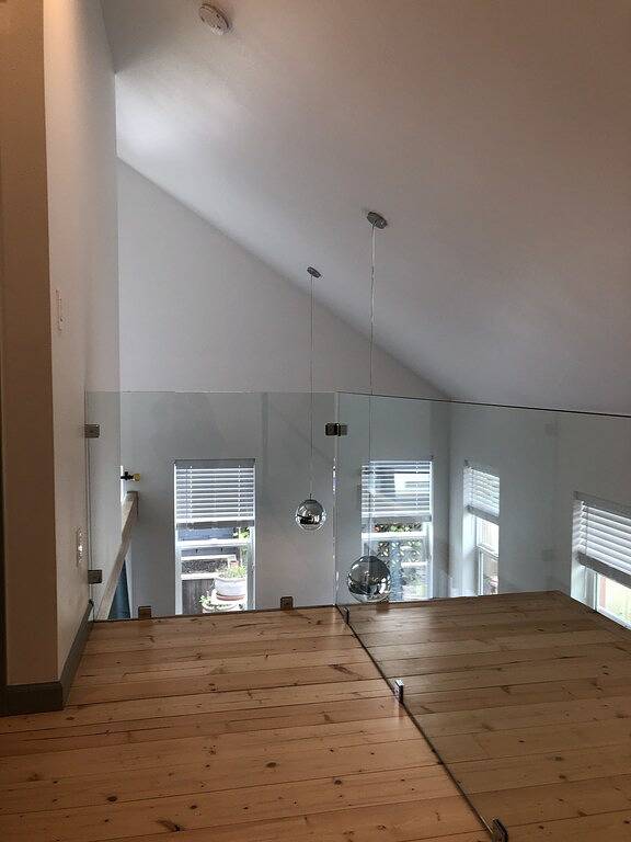 Helles und offenes modernes Nordost-Montavilla Adu in Portland, Multnomah County