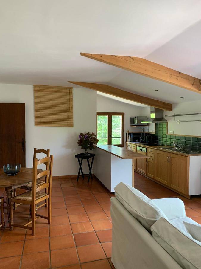 Appartement entier, Two-Bedroom Apartment in Le Thoronet, Région de Draguignan