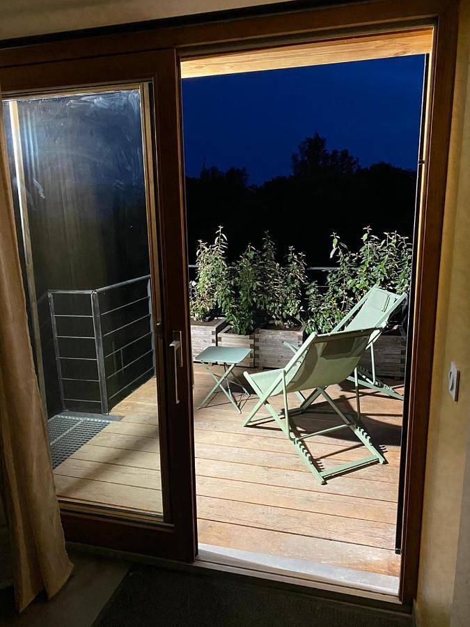 Gîte pour 4 personnes, avec vue et jardin dans Saint-Amans-Valtoret - 3