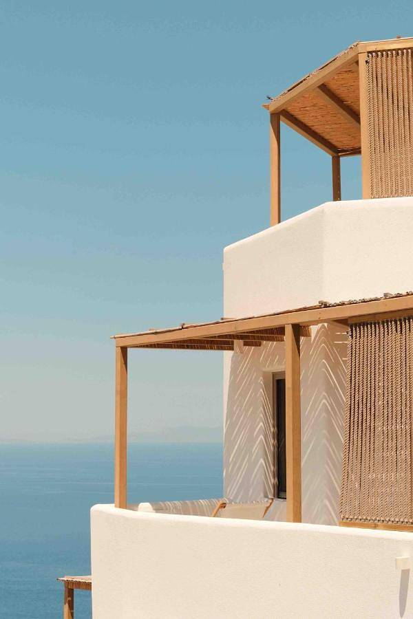 Andelias Signature Suites in Folégandros