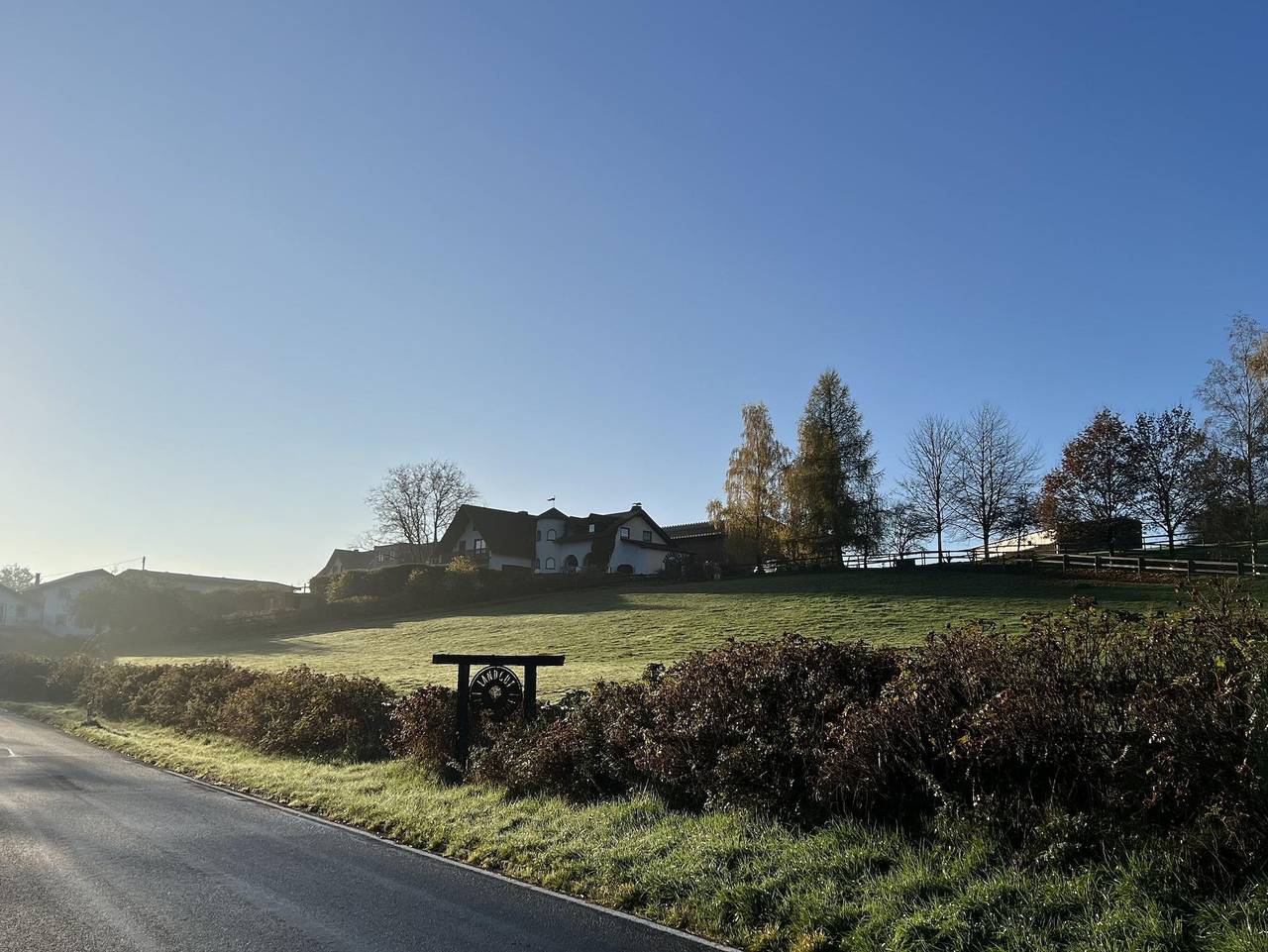 Ganze Ferienwohnung, Landgut Pfauenhof - Ferienwohnung Eifelcottage in Utzerath, Vulkaneifel