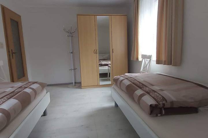 Ferienwohnung für 6 Personen, mit Whirlpool und Balkon sowie Garten in Bannewitz - 3