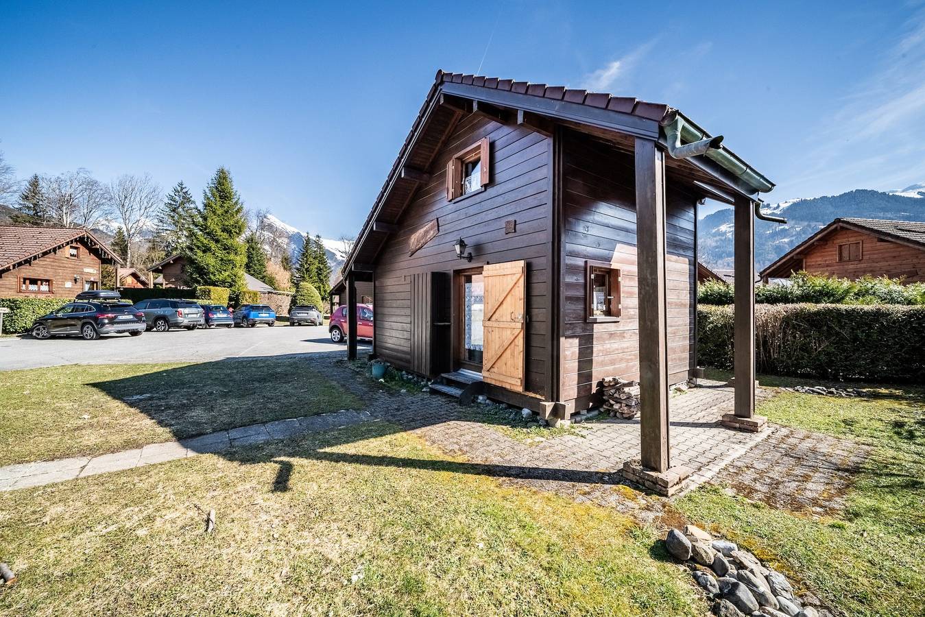 Chalet « 4p Simple - La Gélinotte »: Vista a la montaña, terraza privada y Wi-Fi in Verchaix, Region Bonneville