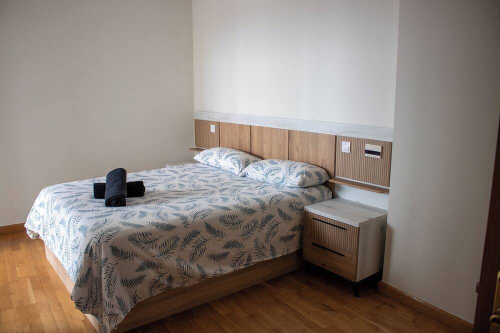 Entire apartment, Plaza Mayor-Perfect Location-Vut09-0448-With Optional Parking in Burgos, Burgos Province