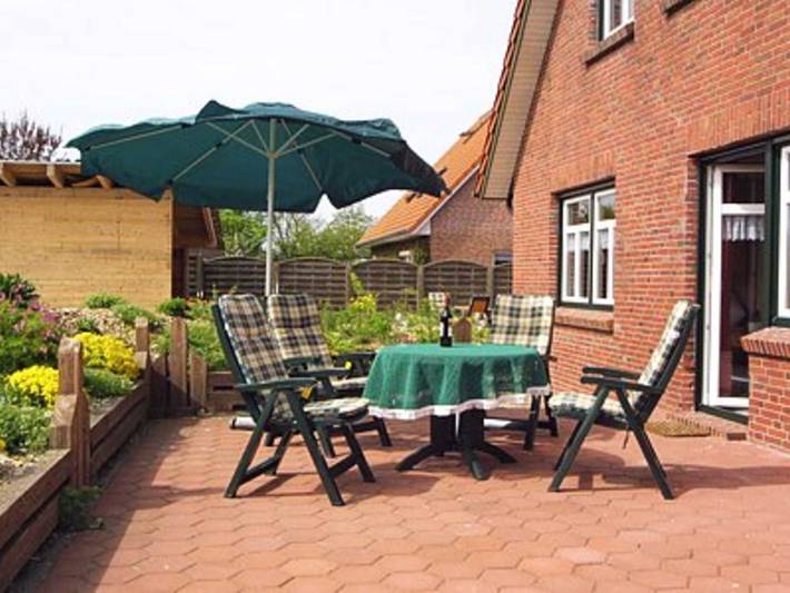 Ferienwohnung für 4 Personen, mit Terrasse und Garten in Bensersiel - 3