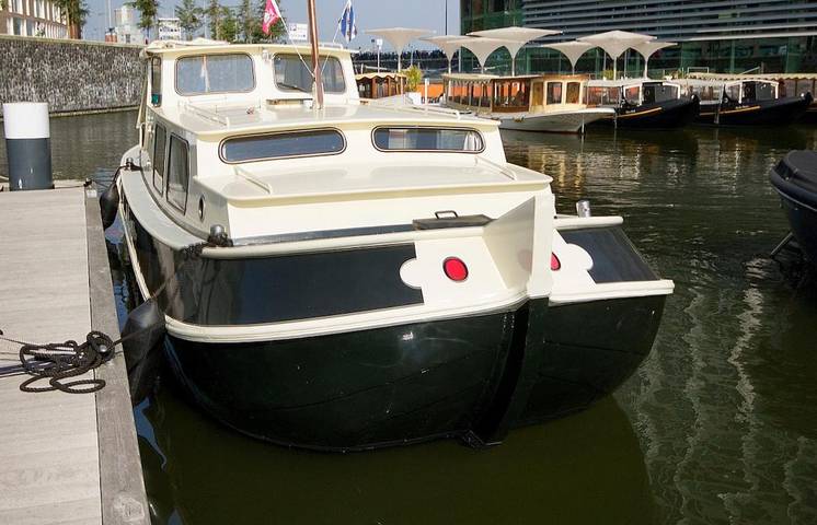Boot für 3 Personen, mit Terrasse und Ausblick sowie Seeblick in Amsterdam