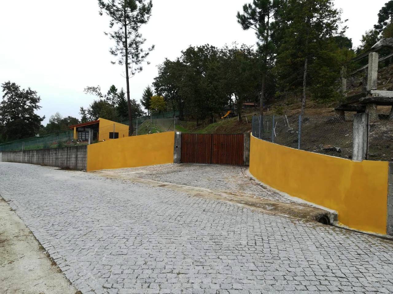 Casas de Canavezes in Marco de Canaveses (Cidade), Distrito do Porto