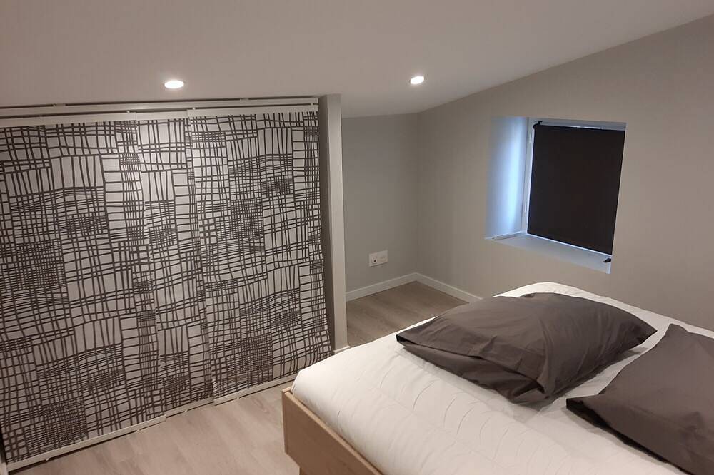 Entire apartment, Apartment 103 - Cosy T2 40 m² in Bourg-Saint-Andéol, Privas