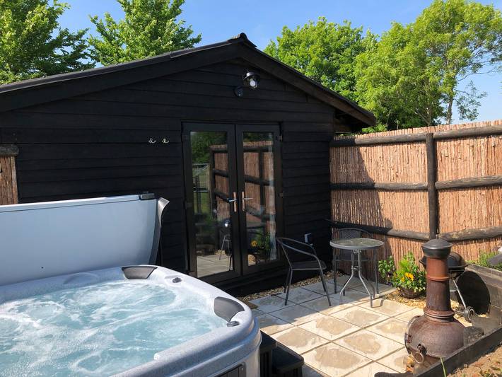 Lodge für 2 Personen mit Whirlpool in Dorset