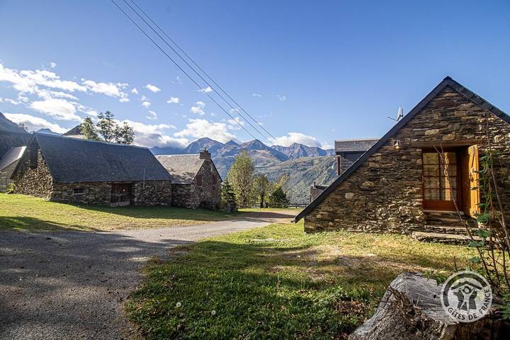Gîte pour 6 personnes, avec jardin, animaux acceptés