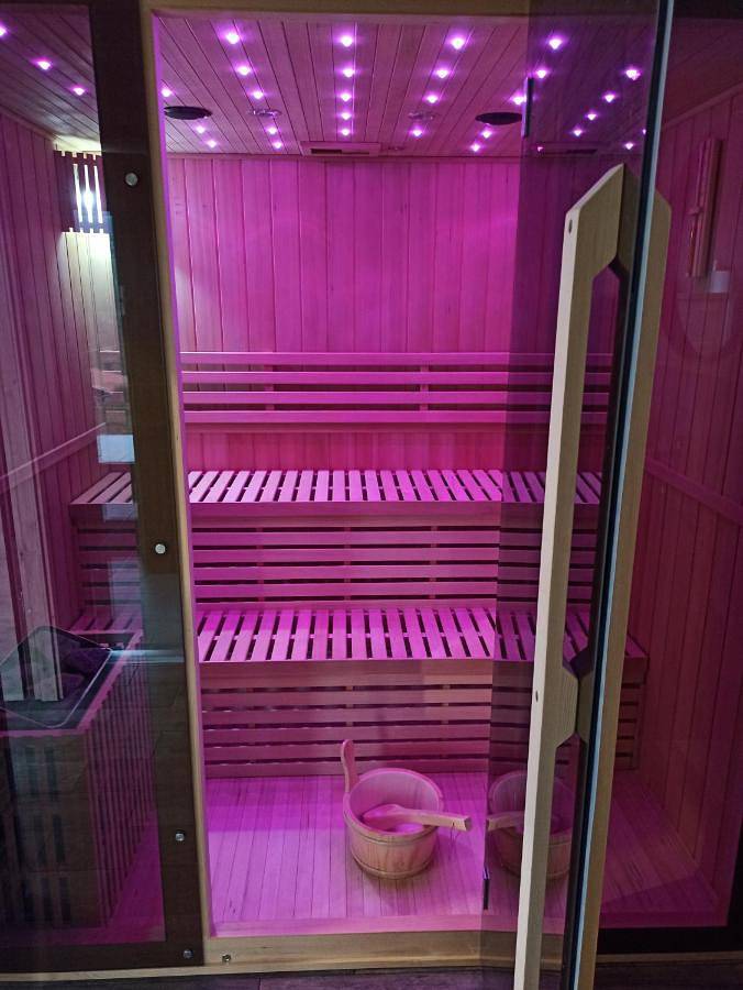 Gîte pour 6 personnes, avec jardin ainsi que sauna et jacuzzi à Ban-de-Laveline - 3