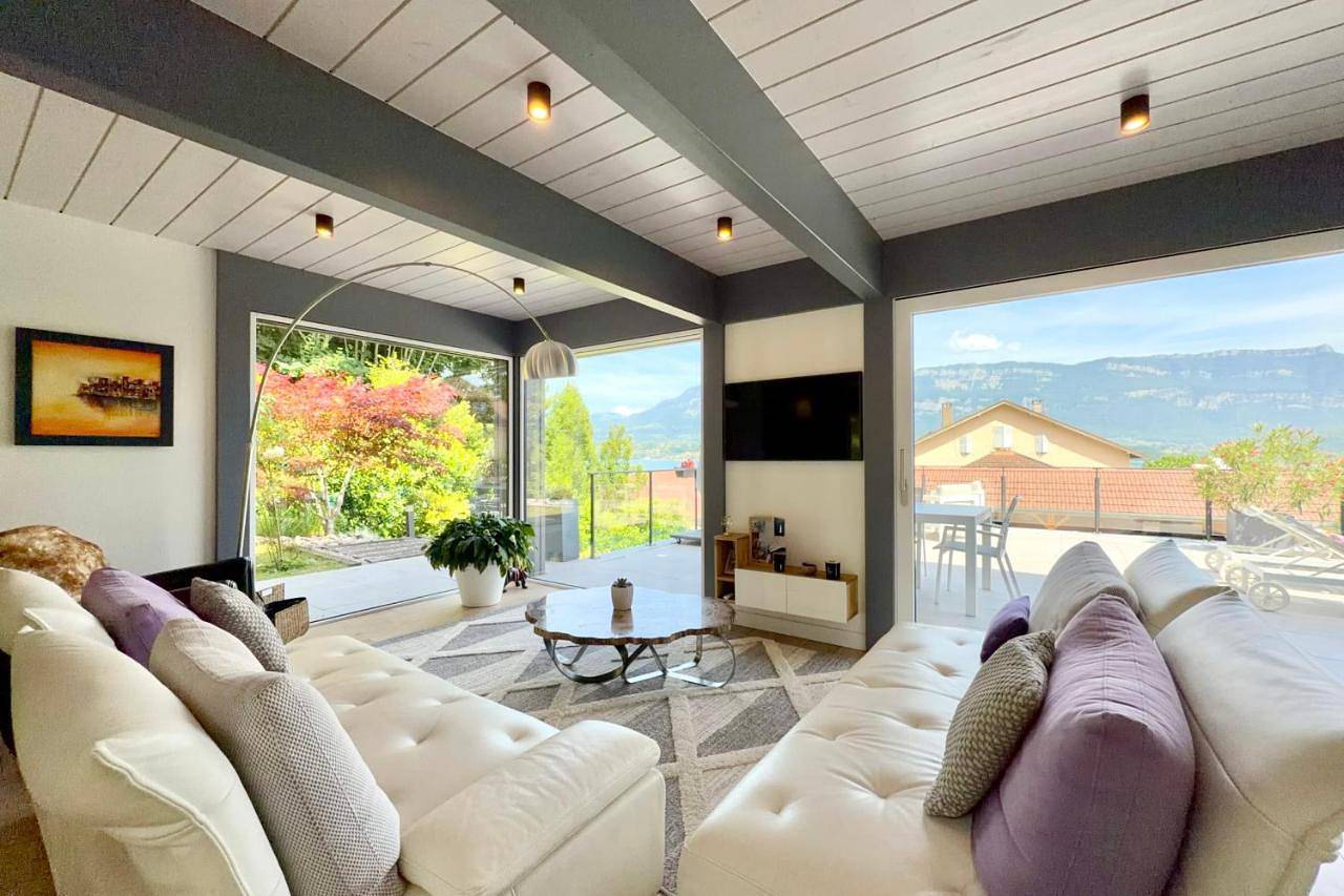 Villa 6 p Piscine à 5 mn à pied du lac in Le Bourget-du-Lac, Chambéry und Umgebung