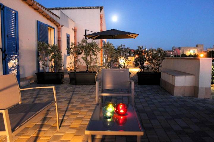 Appartamento per 2 persone, con panorama e giardino in Marausa