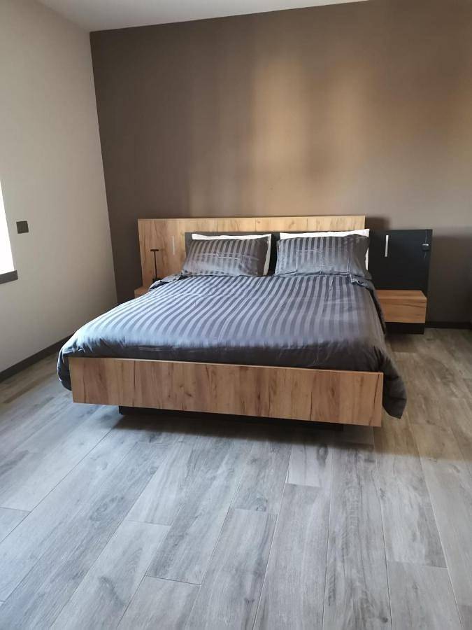 Chambre d’hôte pour 2 personnes, avec Balcon ainsi que Jardin et Vue à Crémone - 2