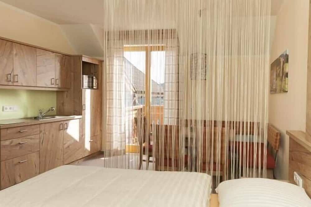 Ganze Wohnung, Ferienwohnung für vier Personen in idyllischer und absolut ruhiger Lage in Lunz am See, Mostviertel Region