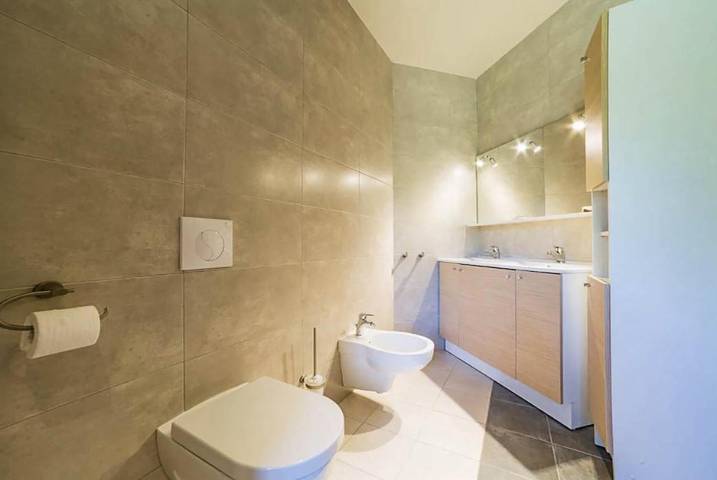 Location de vacances pour 8 personnes, avec jardin ainsi que piscine et vue, animaux acceptés à Bézenac - 3