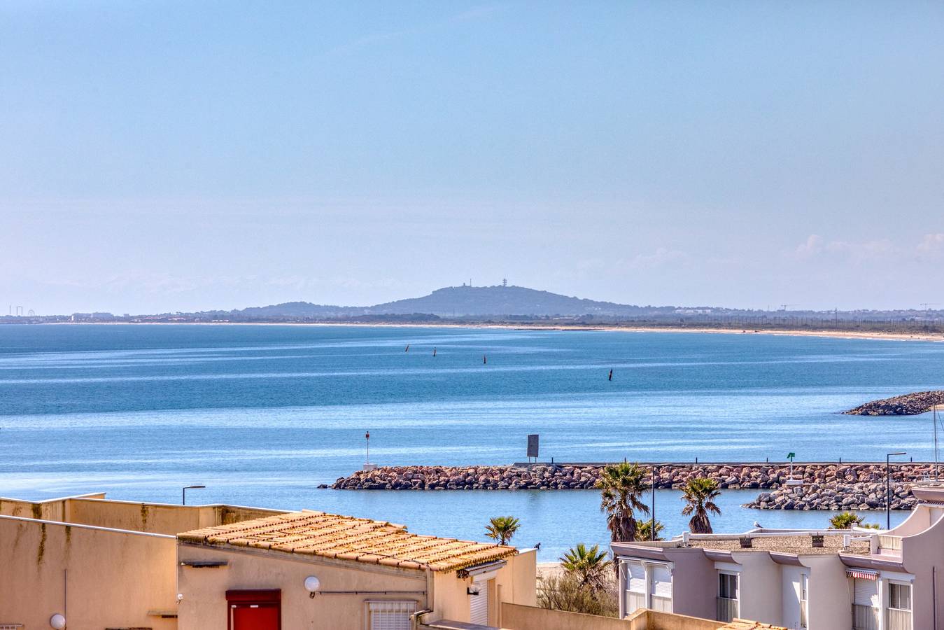 Ganze Wohnung, Strandauszeit in Sète – Apartment mit Parkplatz, 100 m vom Strand entfernt in Sete, Mittelmeerküste (Frankreich)