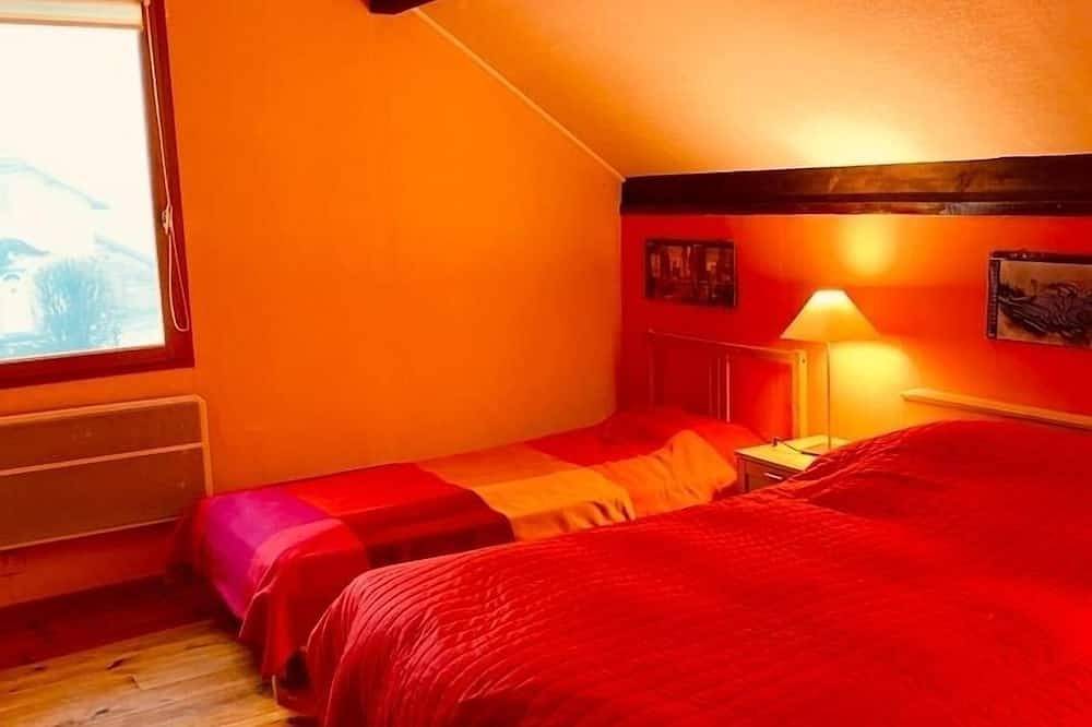 Saint Apollinaire: House / Villa - Saint-Apollinaire in Saint-Apollinaire, Écrins National Park