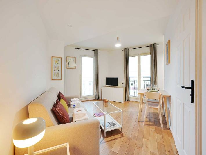 Appartement entier, Bright, modern studio for 2P - La Défense in Courbevoie, Hauts-de-Seine