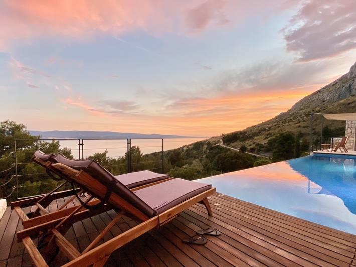 Villa pour 8 personnes, avec vue ainsi que vue sur l’océan et jardin à Mimice