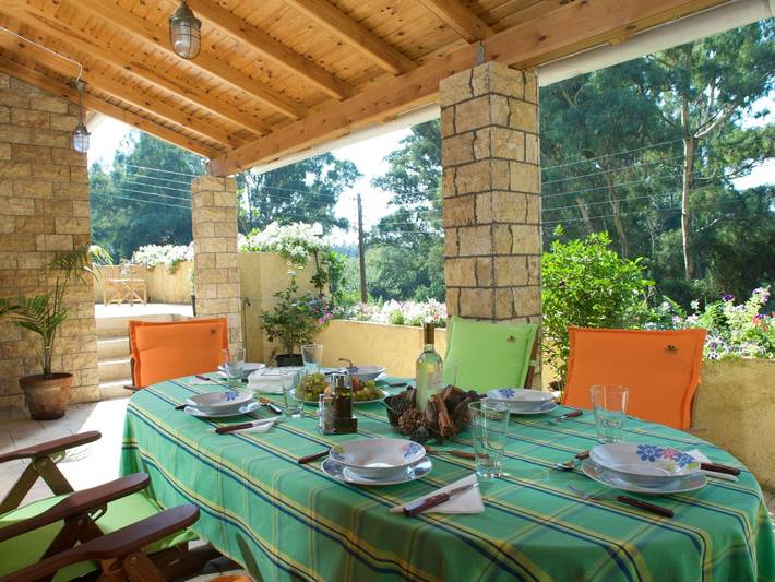 Διαμονή για διακοπές για 5 άτομα, με κήπο στη Λίμνη (Κέρκυρα)