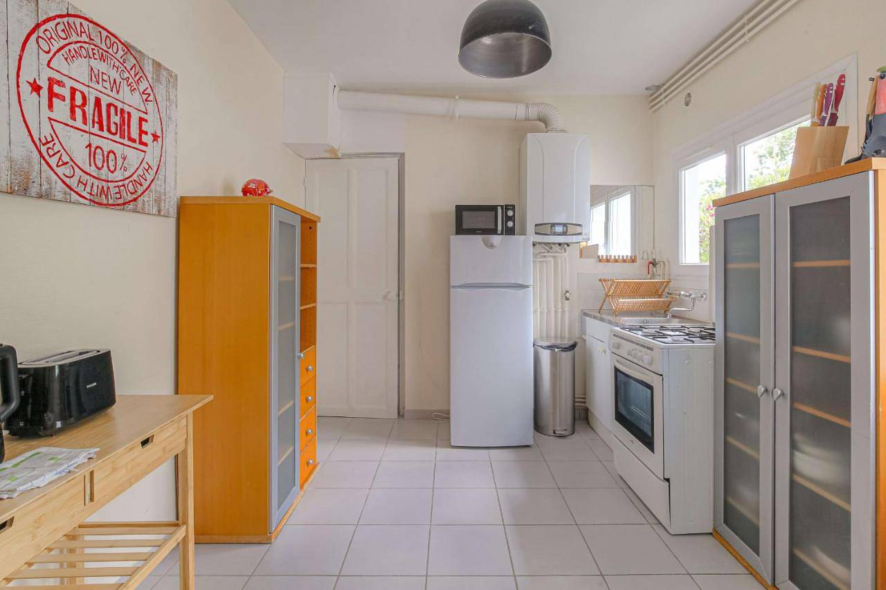 Appartement entier, Cosy et Calme idéal déplacement pro in Sathonay-Camp, Lyon et ses environs